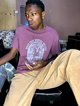 Snapshot of fireboyafrica chatting on 14, 10, 2025 fireboyafrica online show from 14, 10, 2025