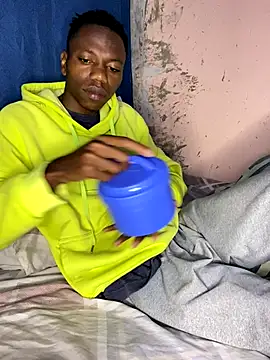 Snapshot of fireboyafrica chatting on 7, 11, 2025 fireboyafrica online show from 7, 11, 2025