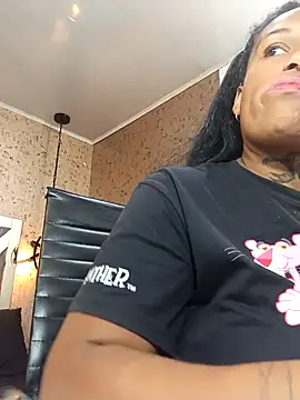 Michelle Brito1 online show from 9, 10, 2025