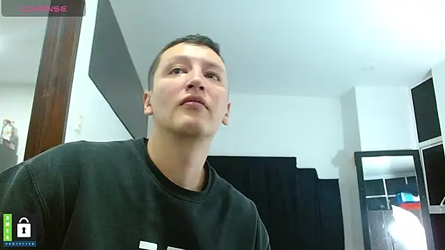 Hot-Couple--18 online show from 22, 12, 2024