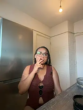 Snapshot of BaddieMelanie chatting on 10, 7, 2026 BaddieMelanie online show from 10, 7, 2026
