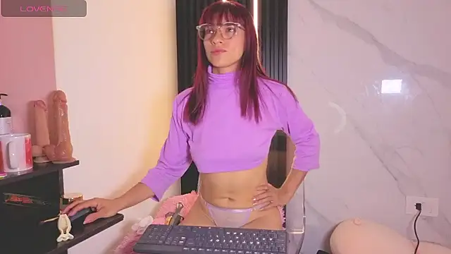 Scarlet Red  online show from 14, 1, 2026