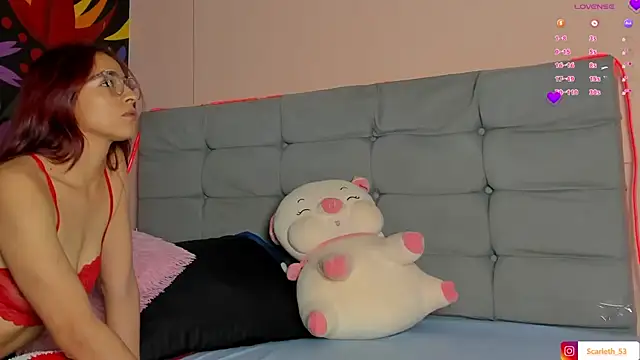 Scarlet Red  online show from 15, 11, 2025