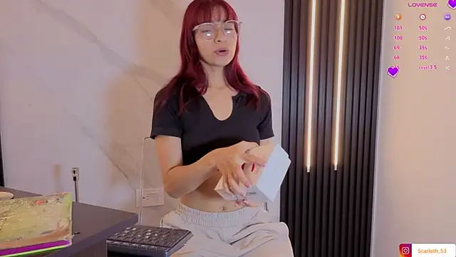 Scarlet Red  online show from 27, 11, 2025