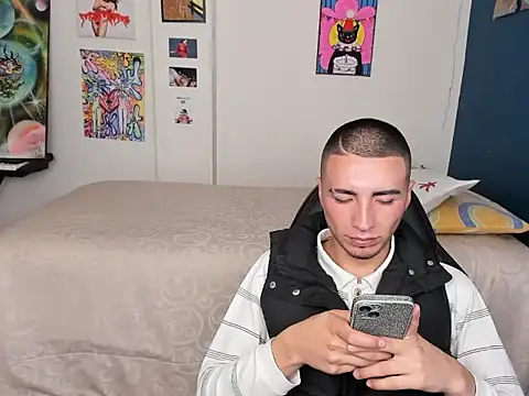 sweet boys xx online show from 13, 2, 2025