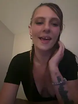 Snapshot of snowrillaxxx chatting on 3, 7, 2026 snowrillaxxx online show from 3, 7, 2026
