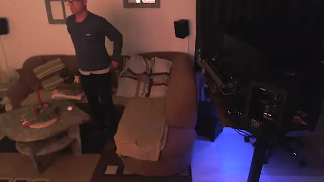 Nomi1612 online show from 13, 1, 2026