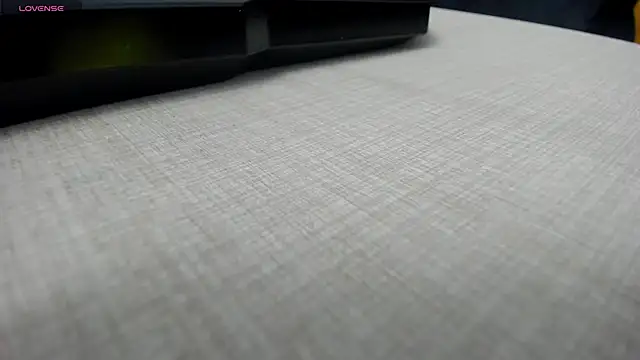 AishaRouhi online show from 8, 11, 2025