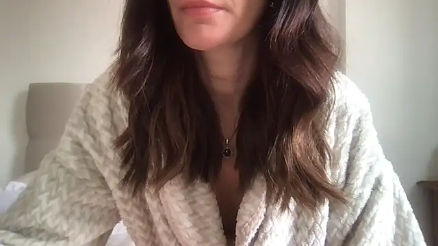 paolajonez online show from 26, 9, 2025