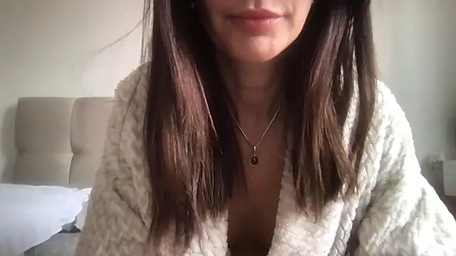 paolajonez online show from 13, 9, 2025