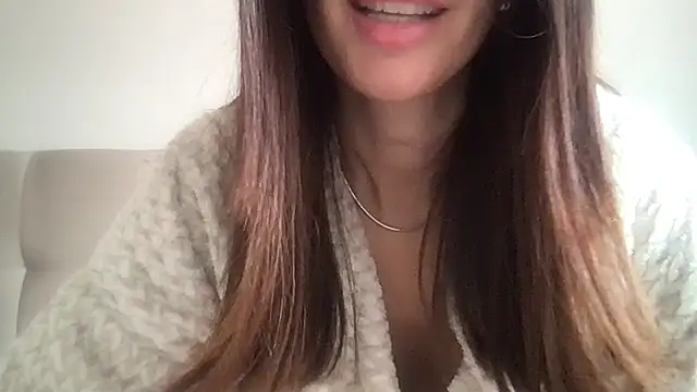 paolajonez online show from 1, 11, 2025