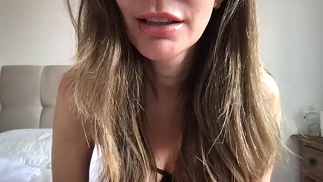 paolajonez online show from 15, 3, 2025