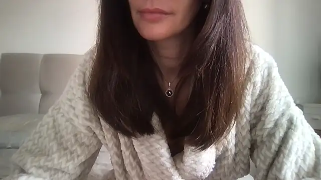 paolajonez online show from 17, 9, 2025