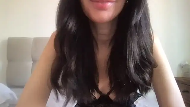 paolajonez online show from 22, 12, 2025