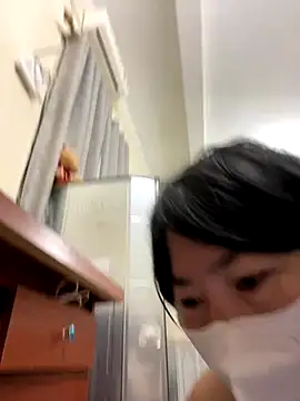 Snapshot of Hachi_Sweetbabie_ chatting on 23, 10, 2025 Hachi Sweetbabie online show from 23, 10, 2025