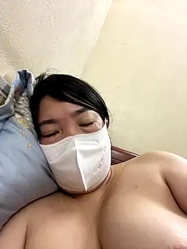 Snapshot of Hachi_Sweetbabie_ chatting on 16, 11, 2025 Hachi Sweetbabie online show from 16, 11, 2025