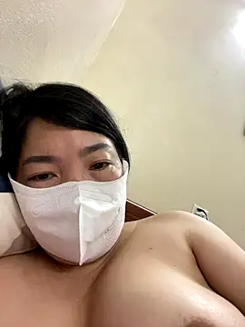 Snapshot of Hachi_Sweetbabie_ chatting on 14, 10, 2025 Hachi Sweetbabie online show from 14, 10, 2025