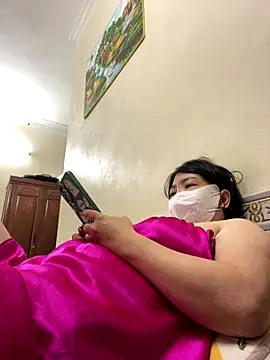 Snapshot of Hachi_Sweetbabie_ chatting on 19, 10, 2025 Hachi Sweetbabie online show from 19, 10, 2025