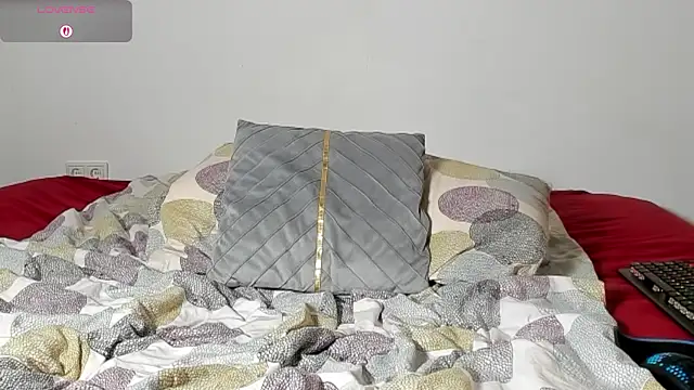 laurasommer online show from 19, 10, 2025