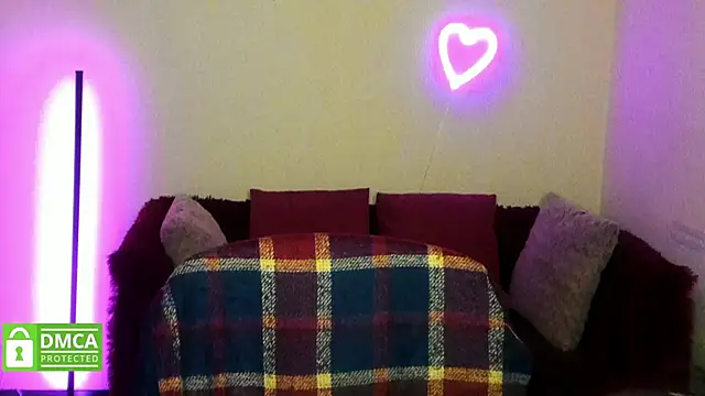 Muse kitty jenia online show from 21, 11, 2025