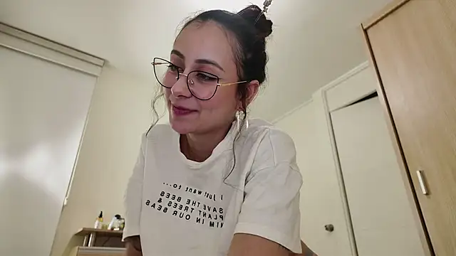 juanasnz99 online show from 7, 3, 2025