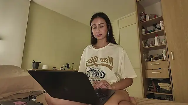 juanasnz99 online show from 22, 9, 2025