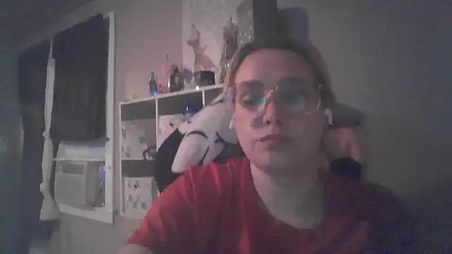 Snapshot of Lalalynn chatting on 11, 6, 2026 Lalalynn online show from 11, 6, 2026