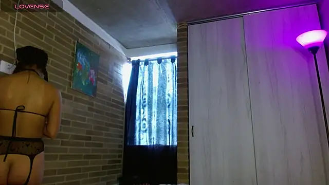 helenacyruss online show from 8, 10, 2025