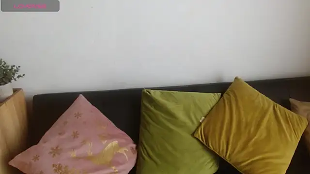 helenacyruss online show from 21, 3, 2025