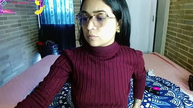 helenacyruss online show from 14, 10, 2025