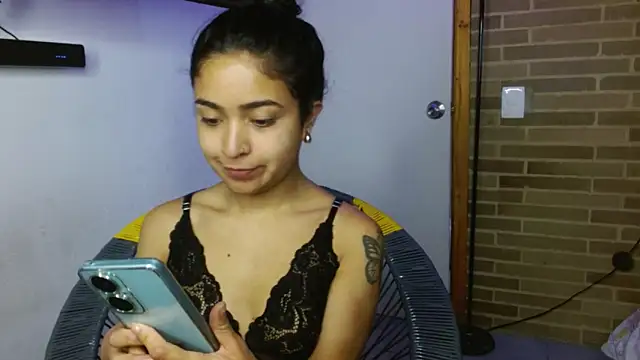 helenacyruss online show from 7, 11, 2025