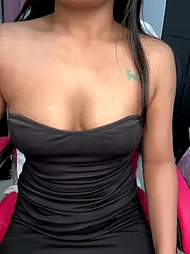 LeisyXO online show from 9, 11, 2025