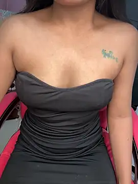 LeisyXO online show from 30, 10, 2025