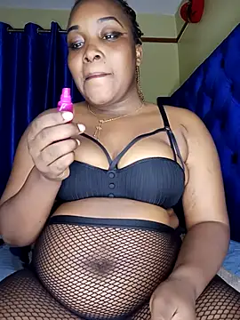 Queenshaz01 online show from 5, 11, 2025