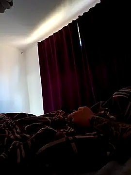 Snapshot of PAULMAXLEO chatting on 4, 3, 2026 PAULMAXLEO online show from 4, 3, 2026