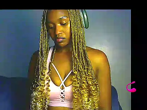 Snapshot of lilylovexx chatting on 10, 3, 2026 lilylovexx online show from 10, 3, 2026