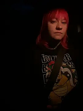 Snapshot of poussichienne chatting on 11, 5, 2026 poussichienne online show from 11, 5, 2026