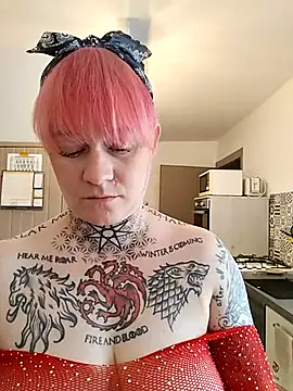 Snapshot of poussichienne chatting on 31, 5, 2026 poussichienne online show from 31, 5, 2026