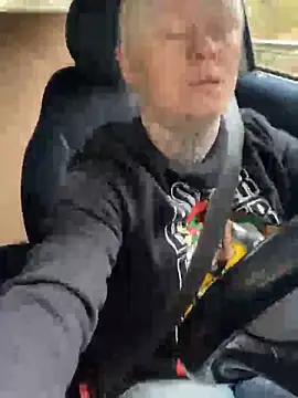 poussichienne online show from 24, 2, 2026