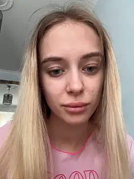 Snapshot of enjoy_my_beauty chatting on 21, 6, 2026 enjoy my beauty online show from 21, 6, 2026