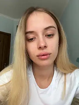 Snapshot of enjoy_my_beauty chatting on 16, 7, 2026 enjoy my beauty online show from 16, 7, 2026