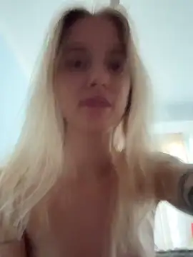 Snapshot of enjoy_my_beauty chatting on 20, 6, 2026 enjoy my beauty online show from 20, 6, 2026