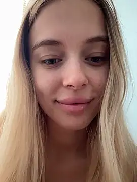 Snapshot of enjoy_my_beauty chatting on 6, 7, 2026 enjoy my beauty online show from 6, 7, 2026
