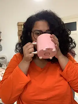 Curvydesifromgermany online show from 29, 10, 2025