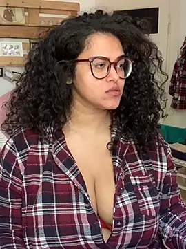 Curvydesifromgermany online show from 21, 7, 2026