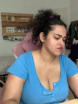 Curvydesifromgermany online show from 3, 7, 2026