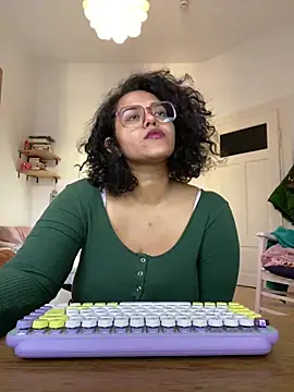 Curvydesifromgermany online show from 3, 3, 2025