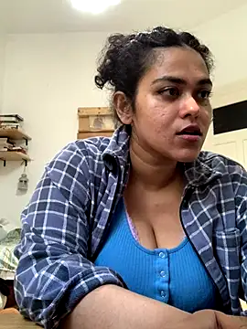 Curvydesifromgermany online show from 24, 9, 2025