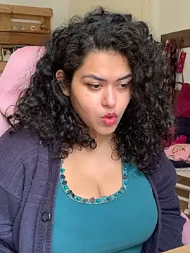 Curvydesifromgermany online show from 10, 4, 2026