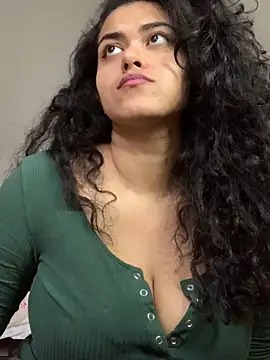 Curvydesifromgermany online show from 13, 12, 2024